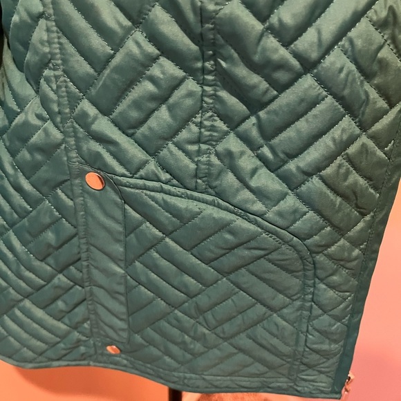 Susan Graver Kelly Green Quilted Packable Jacket with carry bag, size 1X - Picture 3 of 13